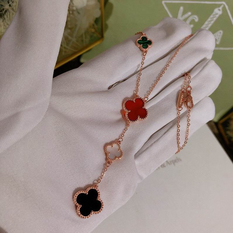 Van Cleef & Arpels necklace 06yxh05 (5)