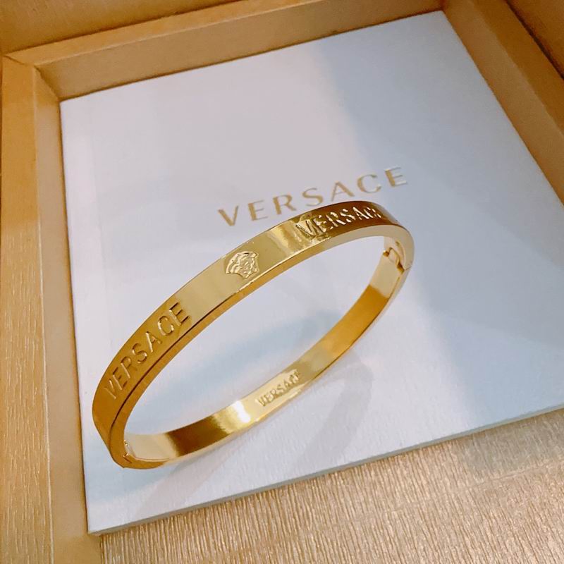 Versace bracelet 06yxh04 (1)