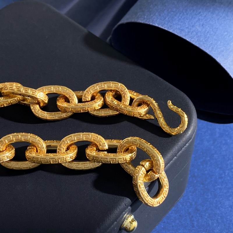Versace bracelet 06yxh05 (5)