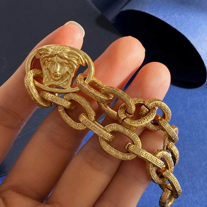 Versace bracelet 06yxh05 (7)