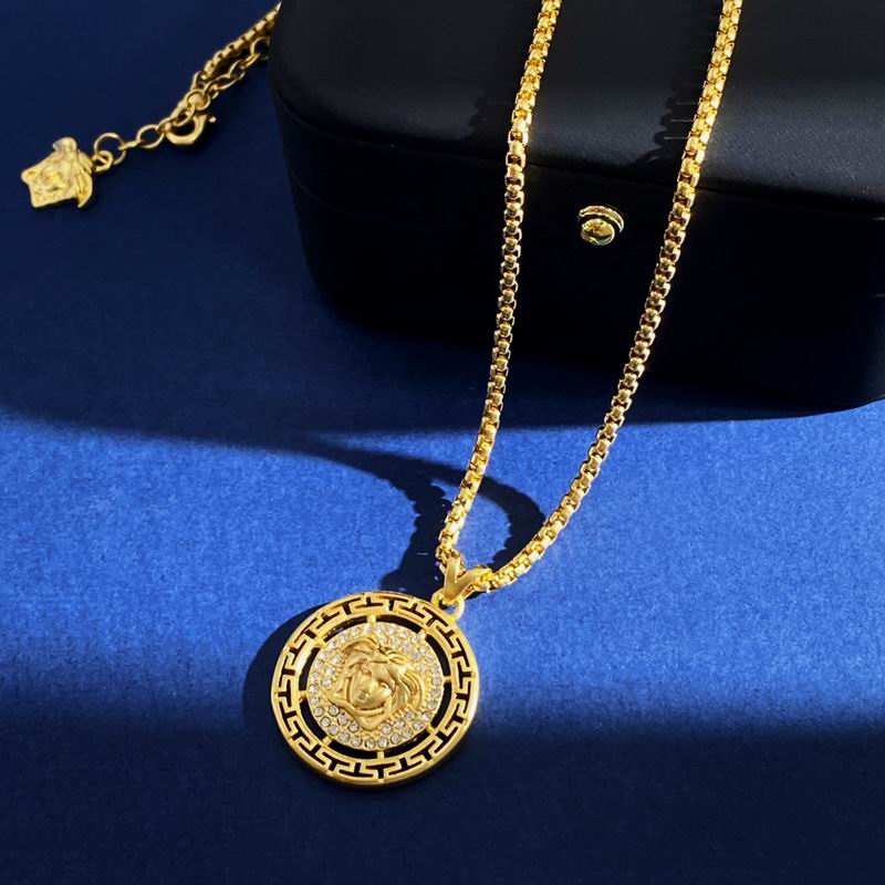 Versace necklace 04yxh01 (1)
