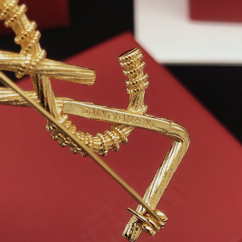YSL Brooch 04yxh04 (3)