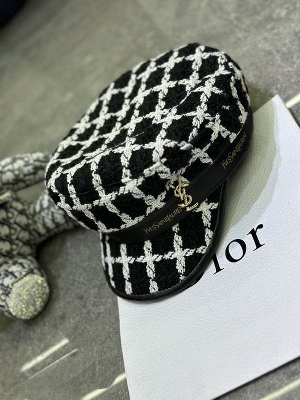 YSL cap dx (175)