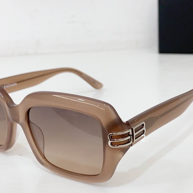 BALENCIAGA BB0465S 56 18-140 b06