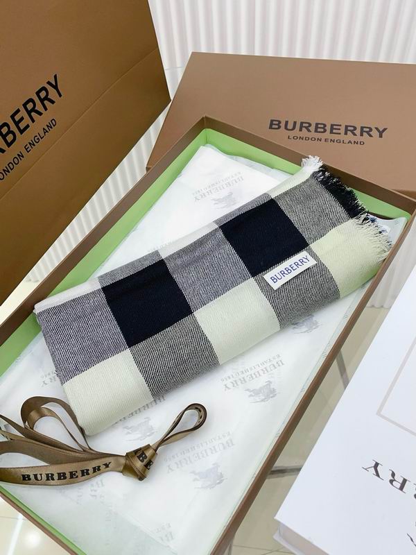 Burberry Scarf 110X200cm E07 (24)