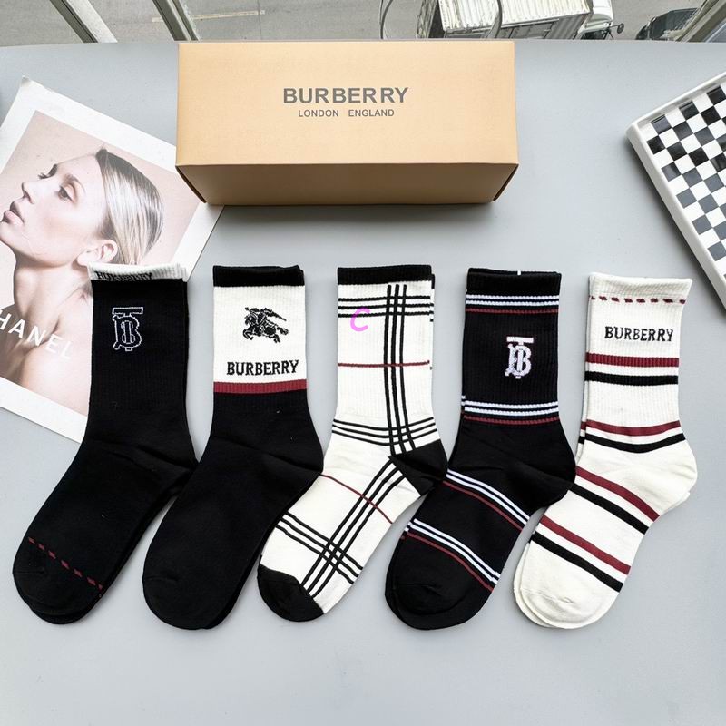 Burberry socks (18)