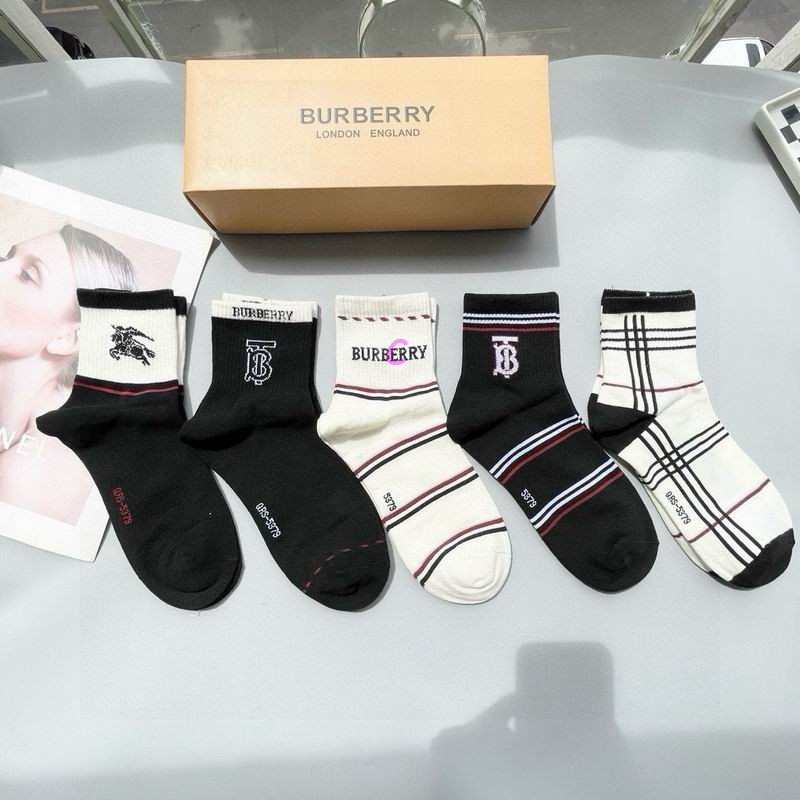 Burberry socks (6)