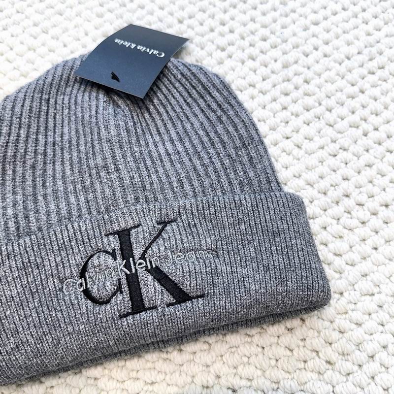 CK hat dx (640)
