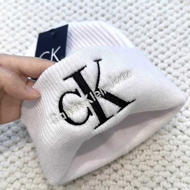 CK hat dx (652)