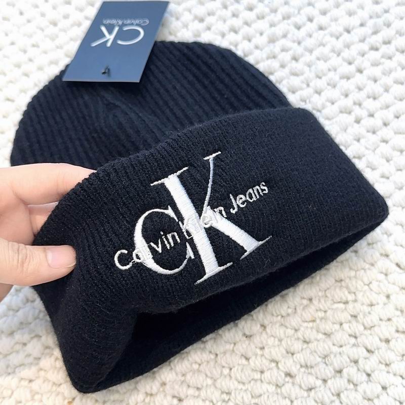 CK hat dx (658)