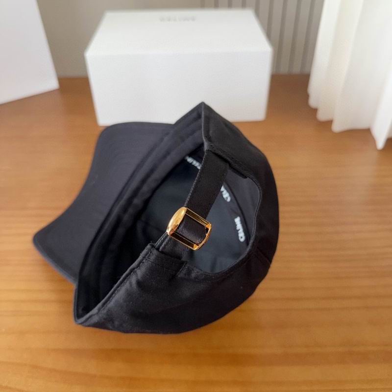 Celine Cap dx (1132)