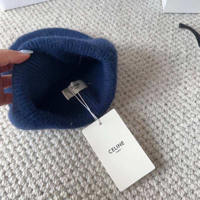 Celine Hat dx (1768)