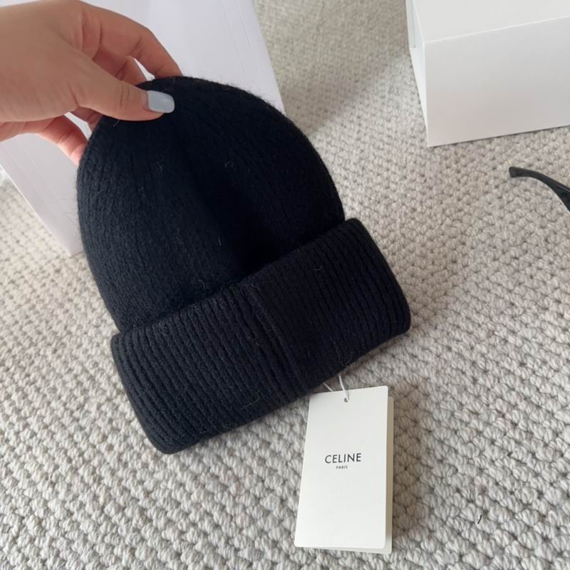 Celine Hat dx (1777)