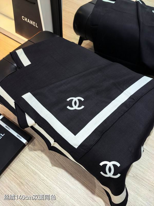 Chanel 140X140cm 70%羊绒30%真丝 E34 (4)