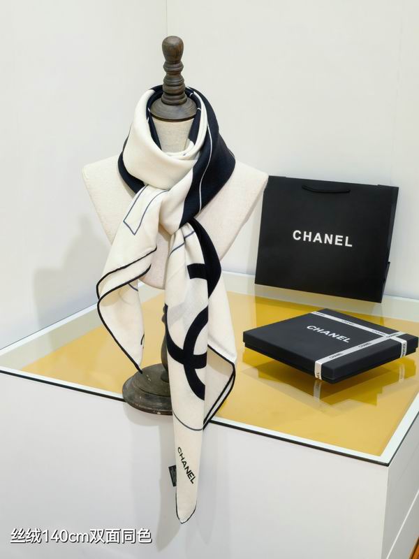 Chanel 140X140cm 70%羊绒30%真丝 E38 (1)