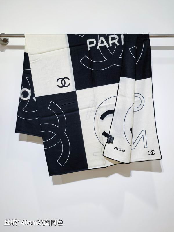 Chanel 140X140cm 70%羊绒30%真丝 E38 (2)