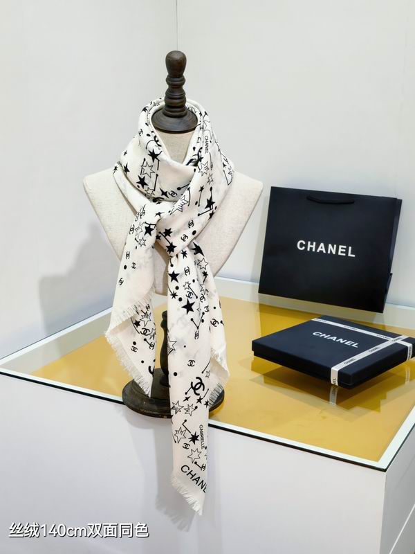 Chanel 140X140cm 70%羊绒30%真丝 E39 (2)