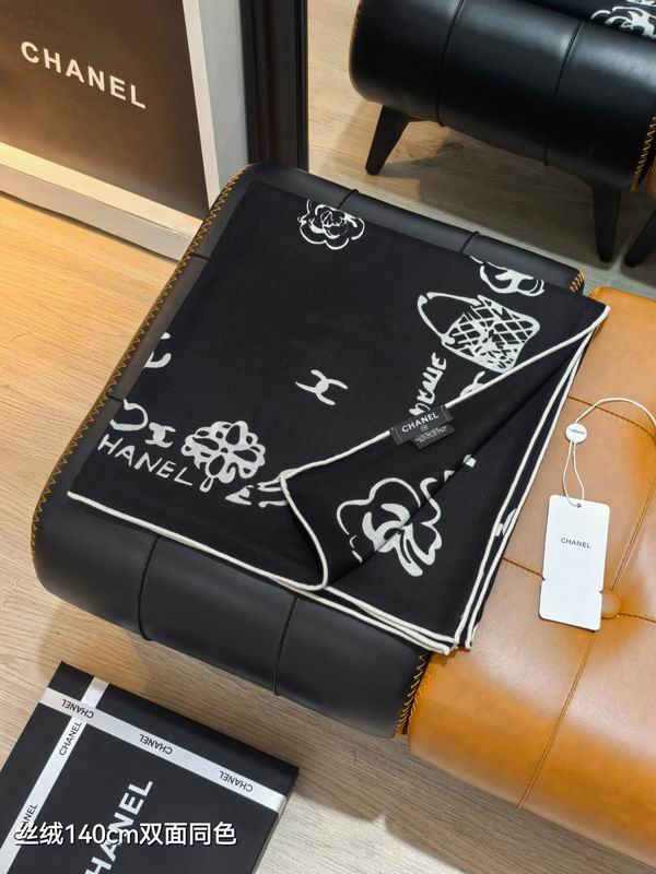 Chanel 140X140cm 70%羊绒30%真丝 E40 (15)