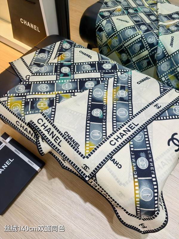 Chanel 140X140cm 70%羊绒30%真丝 E42 (5)