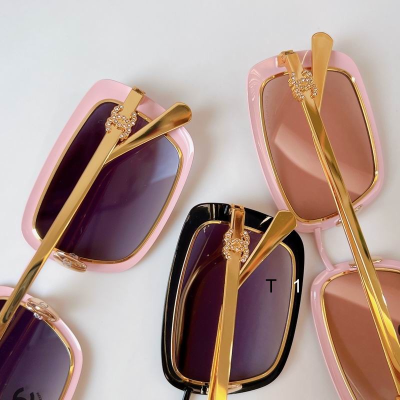 Chanel A71707 53 22-140 a08