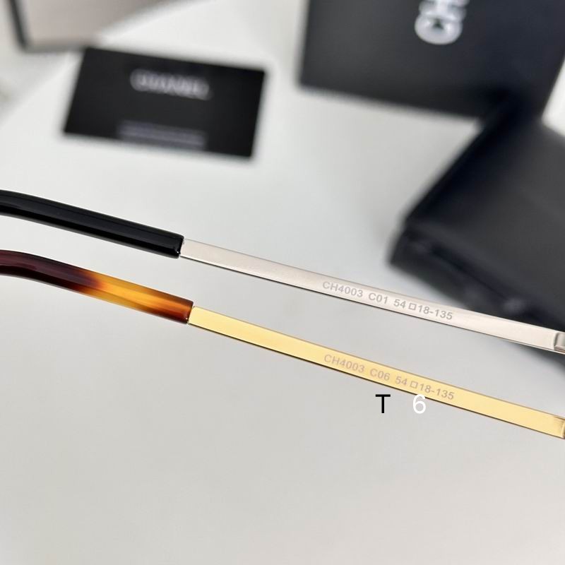 Chanel CH400 54 18-135 e07