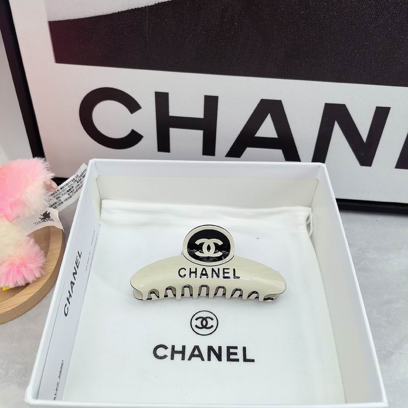 Chanel Hair Grab Clip dx (136)
