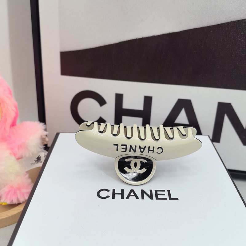 Chanel Hair Grab Clip dx (139)