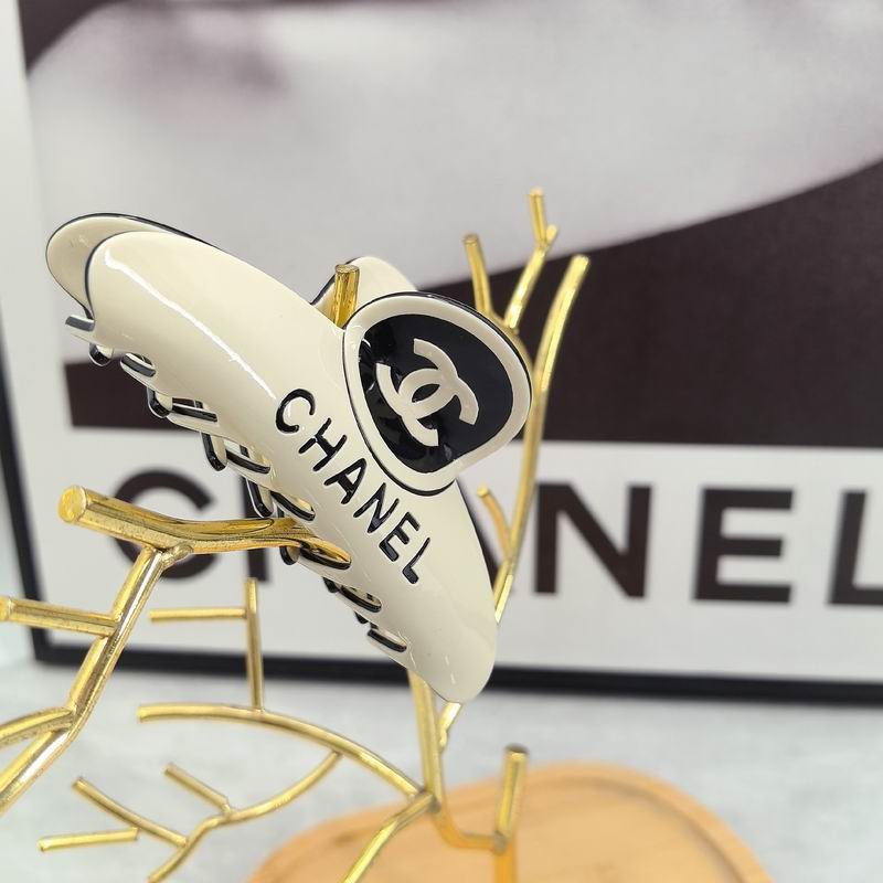 Chanel Hair Grab Clip dx (141)