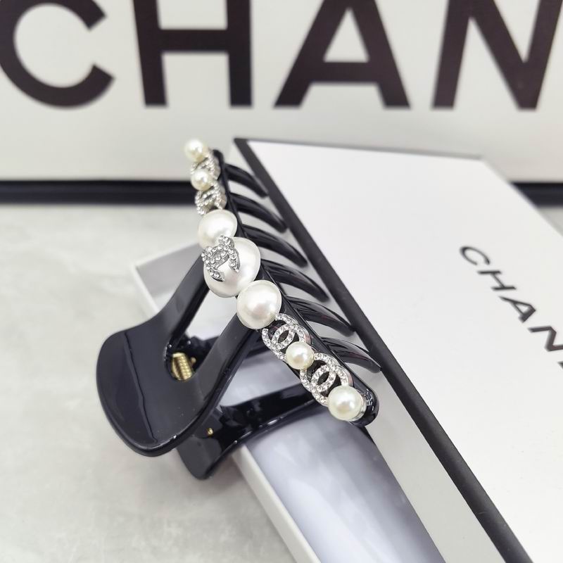 Chanel Hair Grab Clip dx (485)