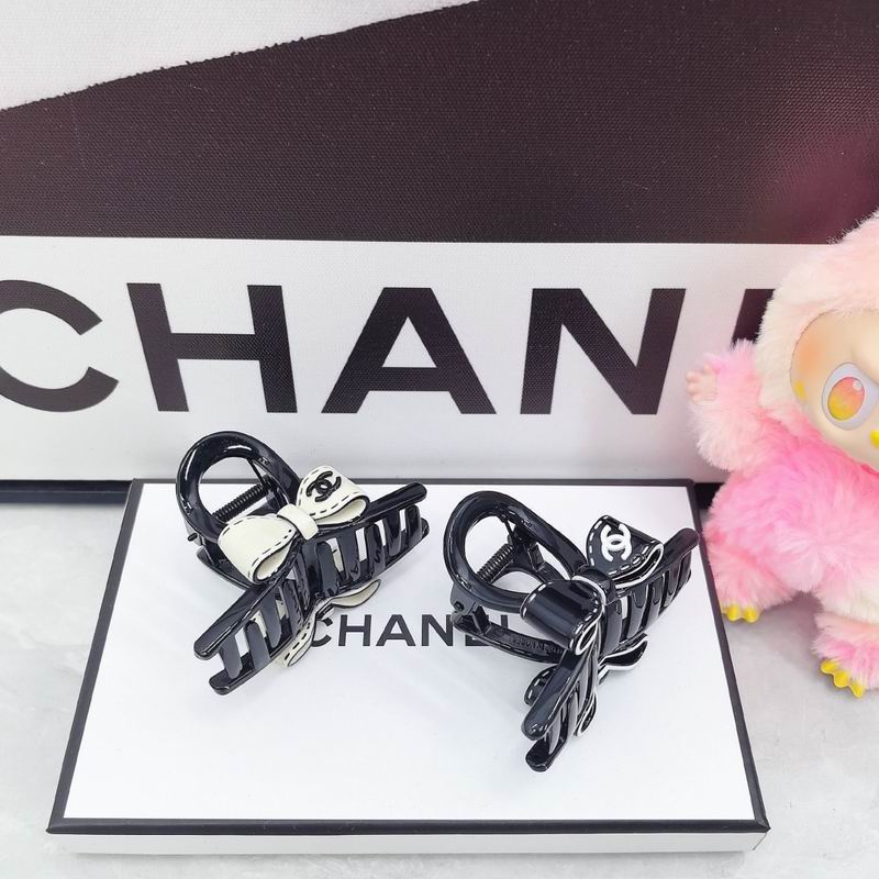 Chanel Hair Grab Clip dx (560)