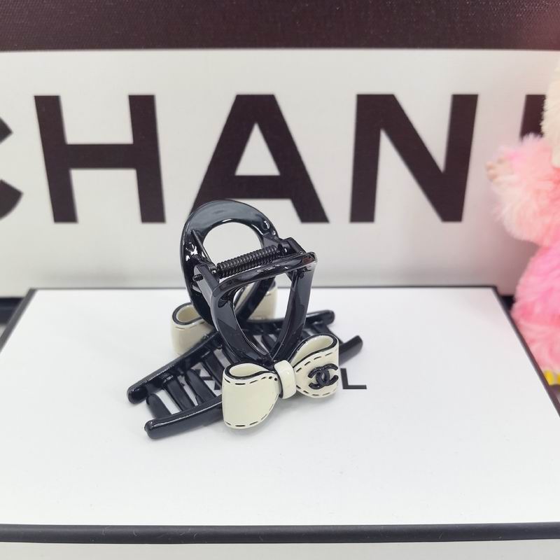 Chanel Hair Grab Clip dx (561)