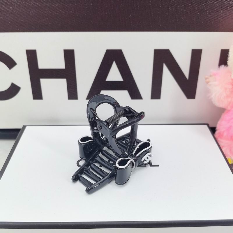Chanel Hair Grab Clip dx (567)