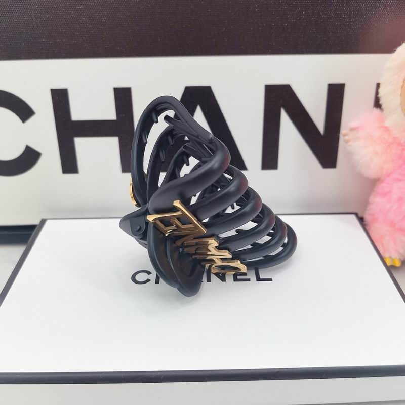 Chanel Hair Grab Clip dx (645)