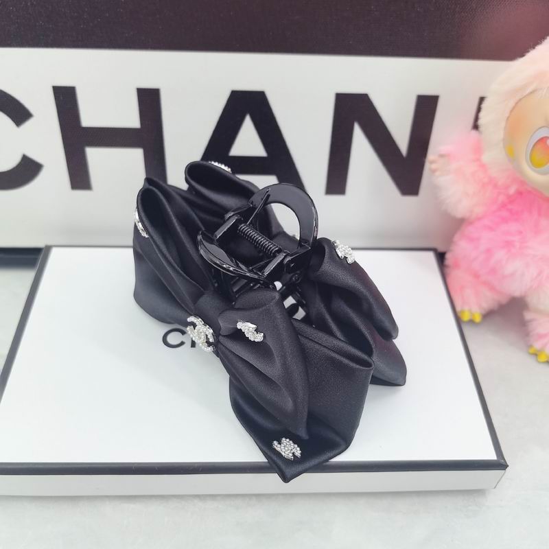 Chanel Hair Grab Clip dx (652)
