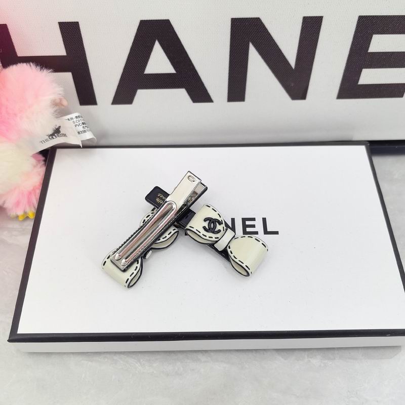 Chanel Hairpin dx (104)