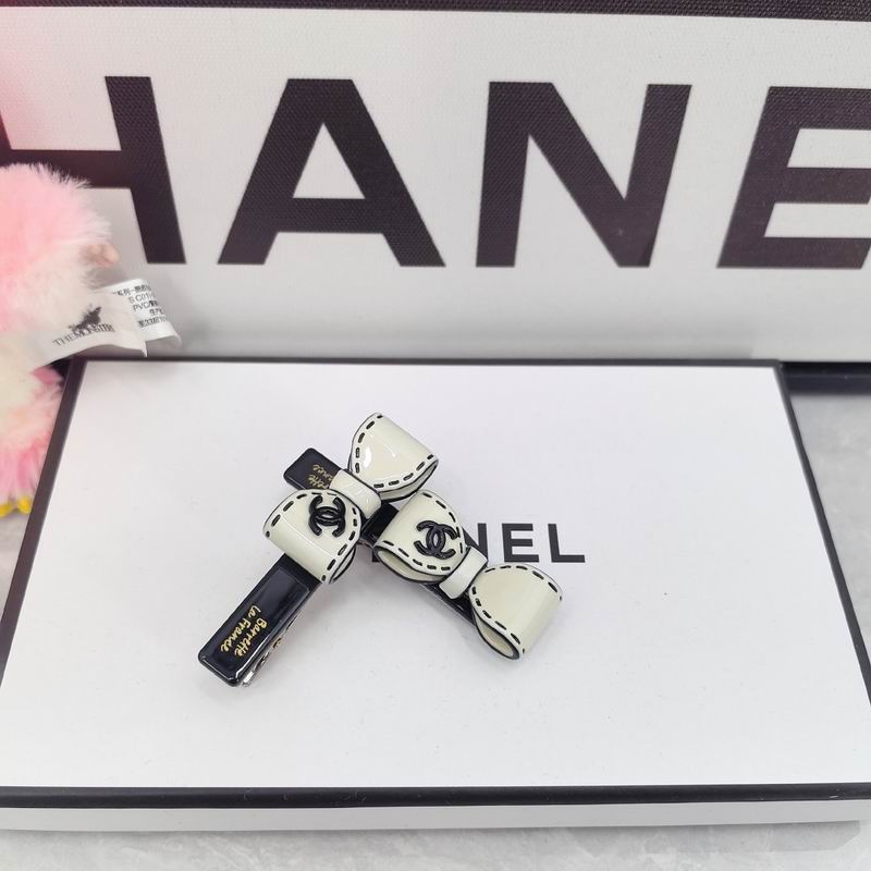 Chanel Hairpin dx (105)