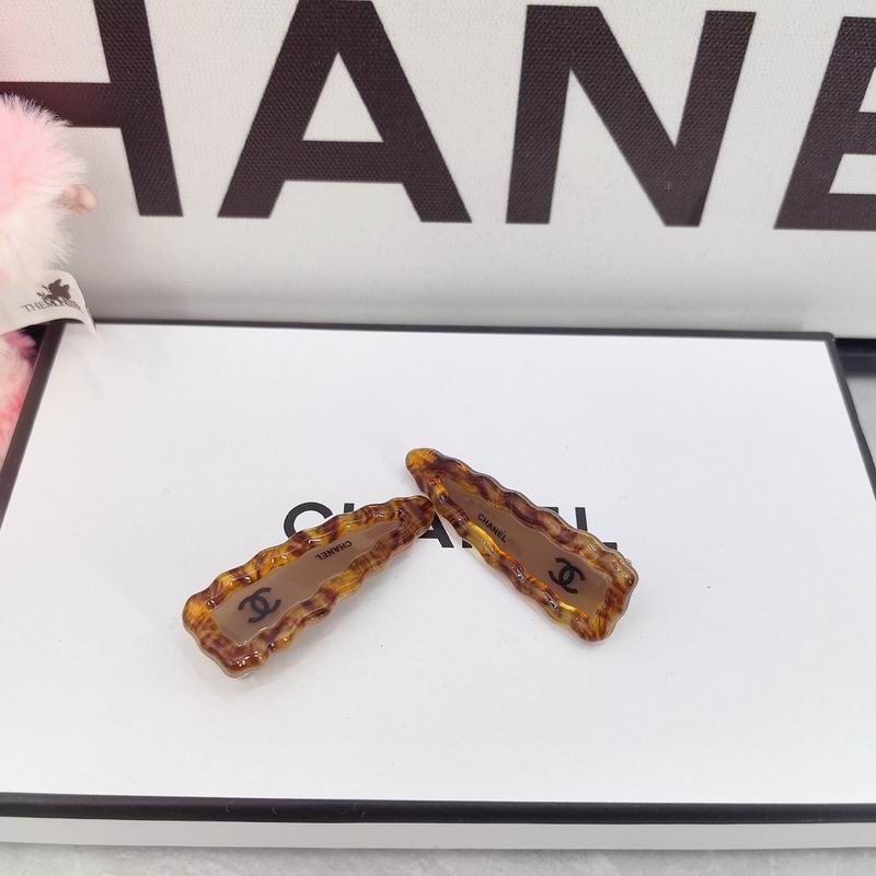 Chanel Hairpin dx (130)