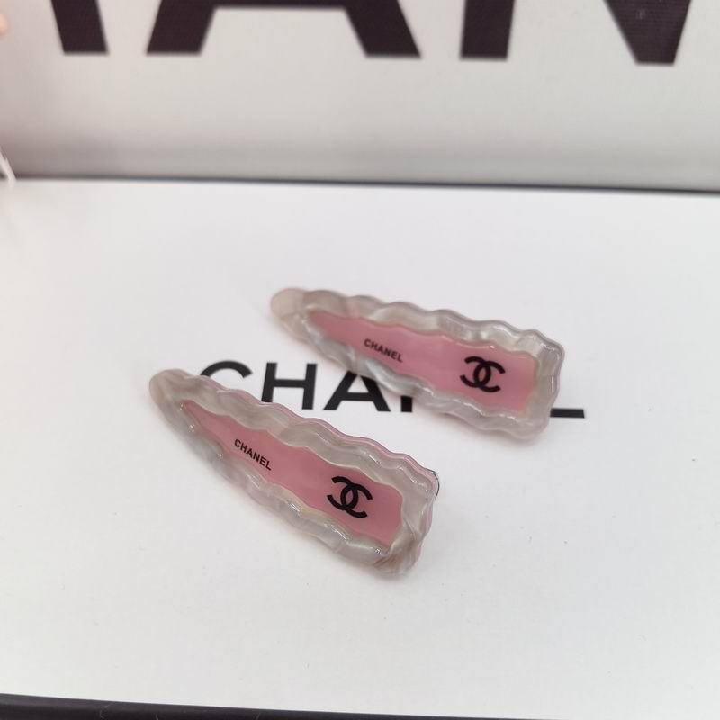 Chanel Hairpin dx (135)