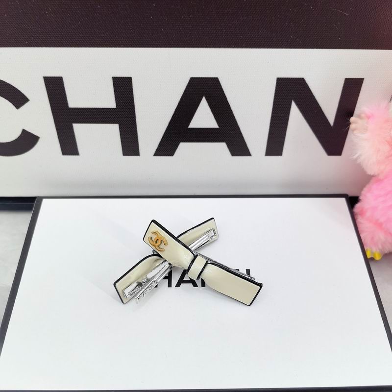 Chanel Hairpin dx (149)