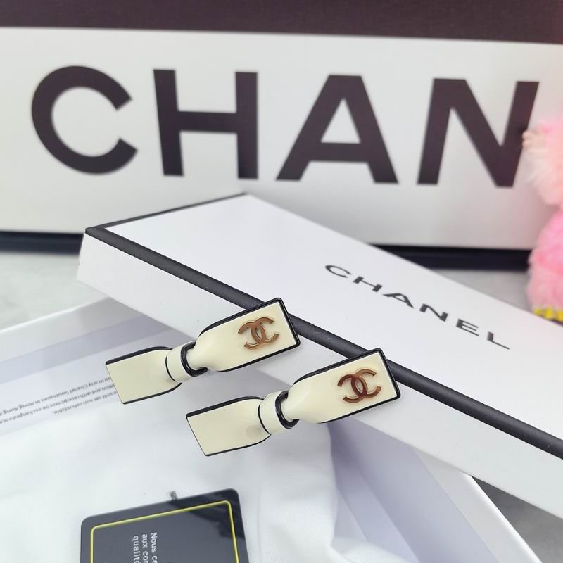 Chanel Hairpin dx (150)