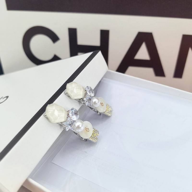 Chanel Hairpin dx (176)