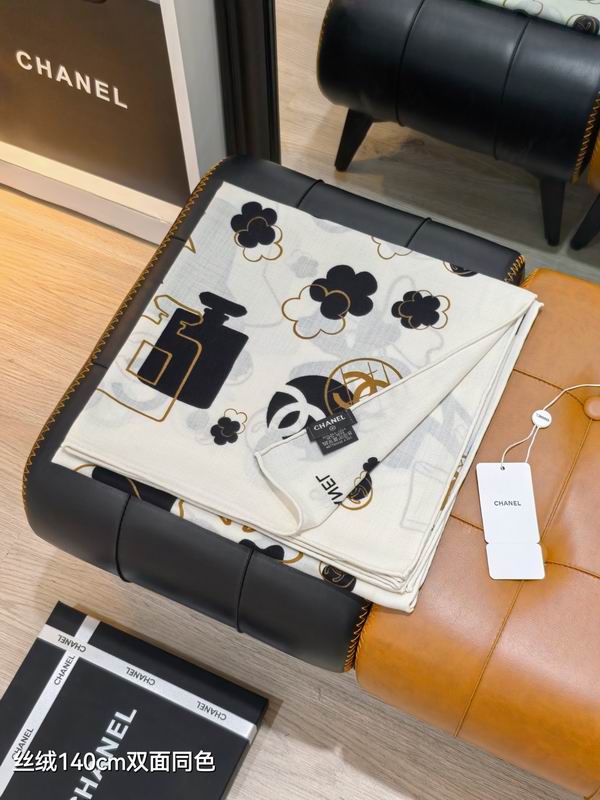 Chanel Scarf 140X140cm 70%羊绒30%真丝 E17 (15)