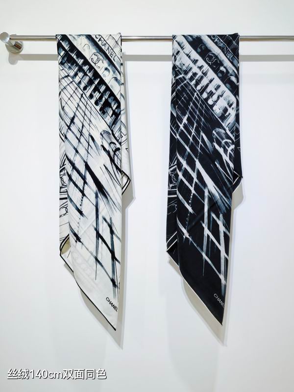 Chanel Scarf 140X140cm 70%羊绒30%真丝 E18 (1)