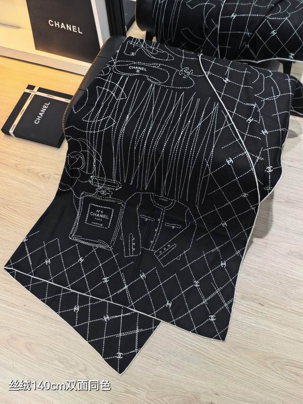 Chanel Scarf 140X140cm 70%羊绒30%真丝 E22 (6)