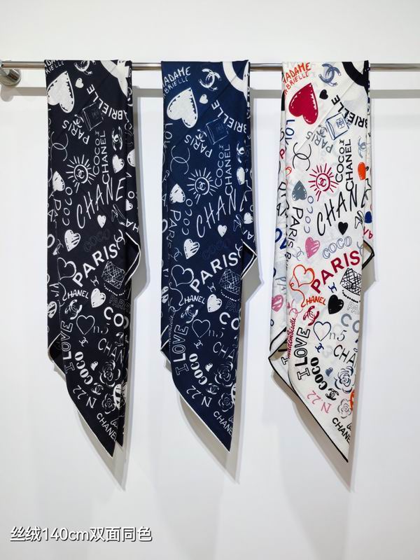 Chanel Scarf 140X140cm 70%羊绒30%真丝 E23 (1)