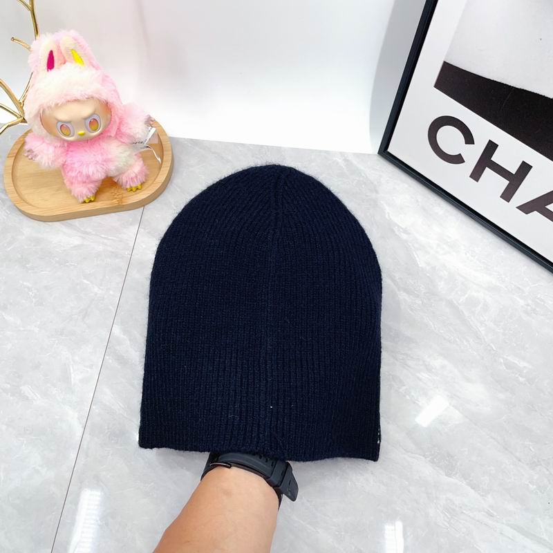 Chanel Scarf hat dx (60)