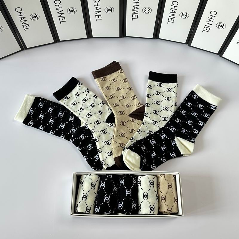 Chanel Socks QY (127)