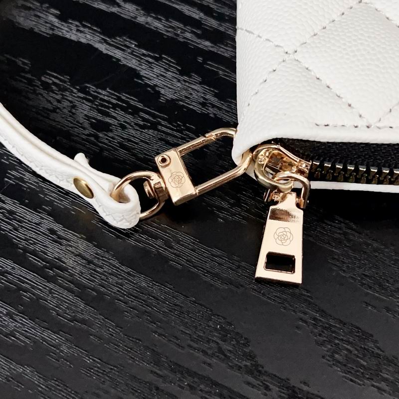 Chanel card bag (124)