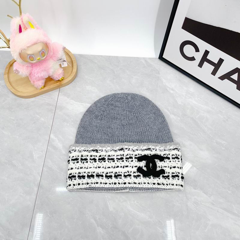 Chanel hat dx (1945)