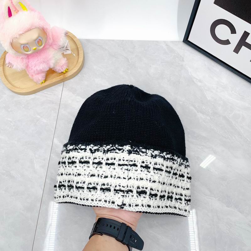 Chanel hat dx (1970)